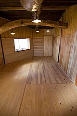 写真：ショールーム内部