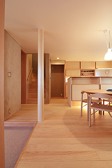 南部赤松（ナンブアカマツ）無垢フローリング　施工写真