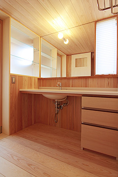 南部赤松（ナンブアカマツ）無垢フローリング　施工写真