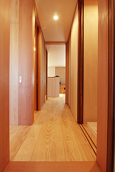 南部赤松（ナンブアカマツ）無垢フローリング　施工写真