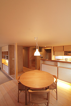 南部赤松（ナンブアカマツ）無垢フローリング　施工写真