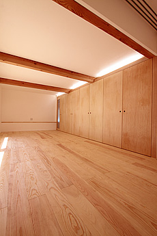 南部赤松（ナンブアカマツ）無垢フローリング　施工写真
