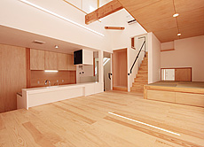 南部赤松（ナンブアカマツ）無垢フローリング　施工写真