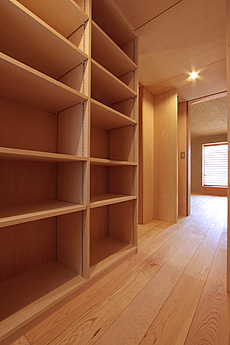 南部赤松（ナンブアカマツ）無垢フローリング　施工写真