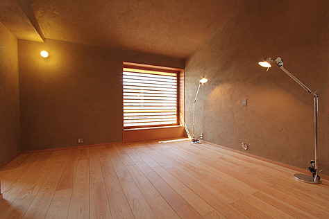 南部赤松（ナンブアカマツ）無垢フローリング　施工写真