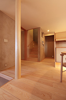 南部赤松（ナンブアカマツ）無垢フローリング　施工写真