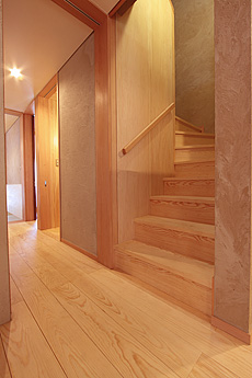 南部赤松（ナンブアカマツ）無垢フローリング　施工写真