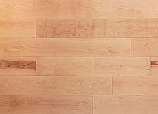 写真：蜜蝋ワックス塗装後（国産　アサダ　無垢フローリング）