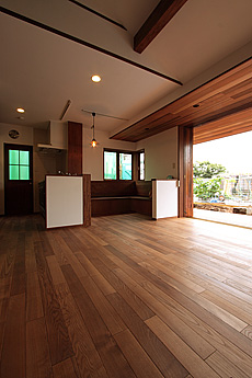 ブラウン アッシュ　床暖房対応　無垢フローリング　施工写真