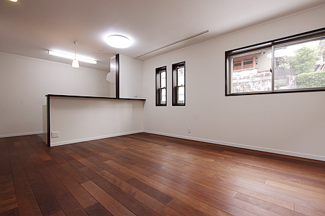 ブラウン バーチ　床暖房対応　無垢フローリング　施工写真