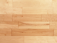 写真：バーチ（カバ）　フローリング　自然 OIL wax 塗装・節あり・ツナギ面V溝入りUNI