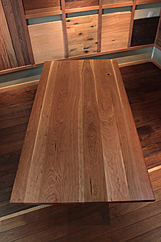 写真：ブラックチェリー　巾ハギ板