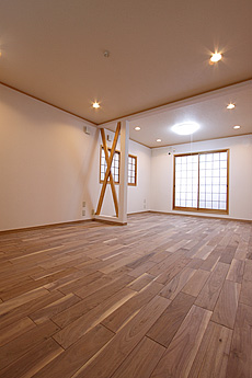 ブラックウォールナット　無垢フローリング　施工写真