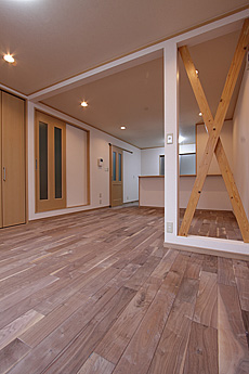 ブラックウォールナット　無垢フローリング　施工写真