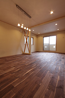 ブラックウォールナット　無垢フローリング　施工写真