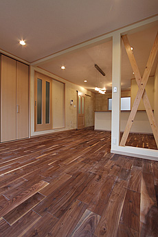 ブラックウォールナット　無垢フローリング　施工写真