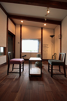 ブラックウォールナット　無垢フローリング　施工写真