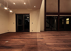 ブラックウォールナット　無垢フローリング　施工写真