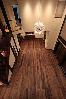 ブラックウォールナット　無垢フローリング　施工写真