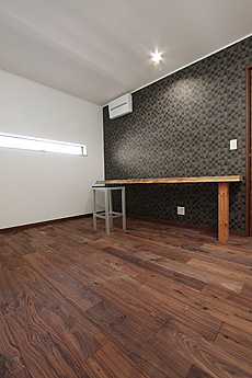 ブラックウォールナット　無垢フローリング　施工写真