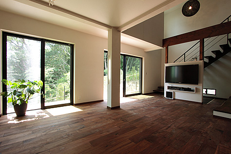 愛知県半田市 M様邸 ブラックウォールナット 無垢フローリング施工写真