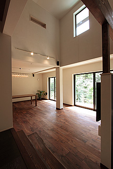 ブラックウォールナット　無垢フローリング　施工写真