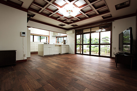 兵庫県姫路市 K様邸 ブラックウォールナット 無垢フローリング施工写真