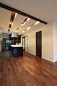 ブラックウォールナット　無垢フローリング　施工写真