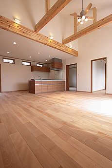 国産　椈（ブナ） 無垢フローリング　施工写真