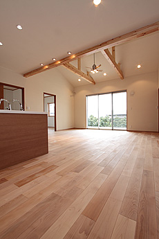 国産　椈（ブナ） 無垢フローリング　施工写真