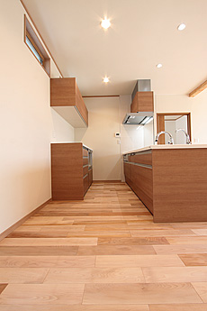 国産　椈（ブナ） 無垢フローリング　施工写真