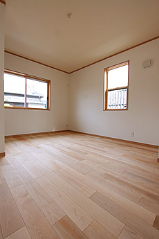 国産　椈（ブナ） 無垢フローリング　施工写真