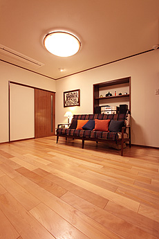 国産　椈（ブナ） 無垢フローリング　施工写真