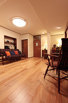 国産　椈（ブナ） 無垢フローリング　施工写真