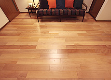 国産　椈（ブナ） 無垢フローリング　施工写真