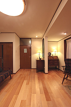 国産　椈（ブナ） 無垢フローリング　施工写真