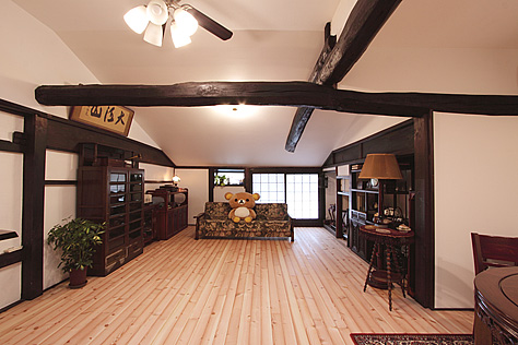 米松（ダグラスファー）　無垢フローリング　施工写真