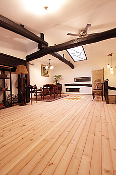 米松（ダグラスファー）　無垢フローリング　施工写真