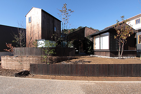 焼杉板（外壁材、杉焼き板）　施工写真