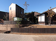 焼杉板（外壁材、杉焼き板）　施工写真