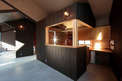 焼杉板（外壁材、杉焼き板）　施工写真