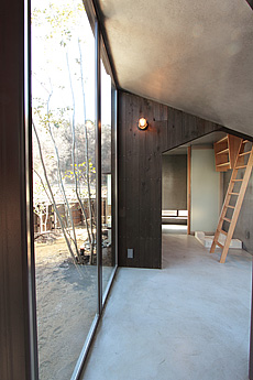 焼杉板（外壁材、杉焼き板）　施工写真