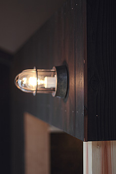 焼杉板（外壁材、杉焼き板）　施工写真