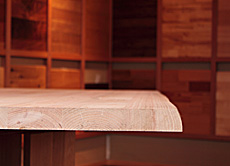 写真：桧（ひのき）　巾ハギ板