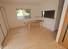 木曽桧（ひのき）　床暖房対応　無垢フローリング 施工写真