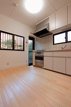 木曽桧（ひのき）　床暖房対応　無垢フローリング 施工写真