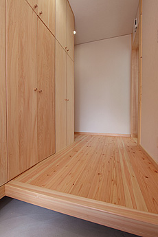 桧（ひのき）無垢フローリング　施工写真