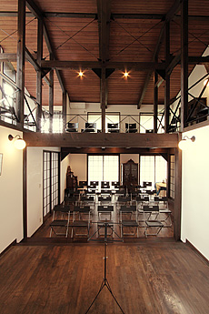 唐松（カラマツ）無垢羽目板 施工写真