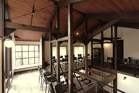 唐松（カラマツ）無垢羽目板 施工写真