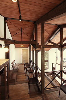 唐松（カラマツ）無垢羽目板 施工写真